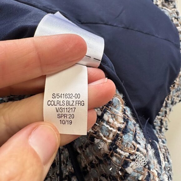 BR Blue and White Tweed Blazer - Picture 12 of 14